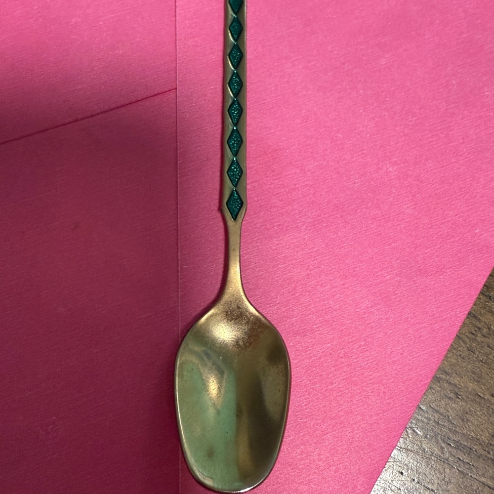 Source Unknown Elegant Gold stainless steel Spoon with Green Accents